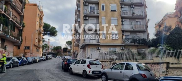 2-salle Propriété commerciale à Rome, Italy No. 65440 9