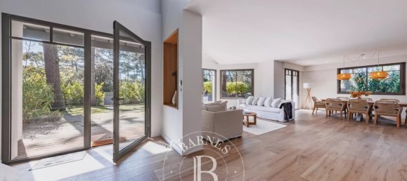 5 bedrooms Villa in La Teste-de-Buch, France No. 297727 11