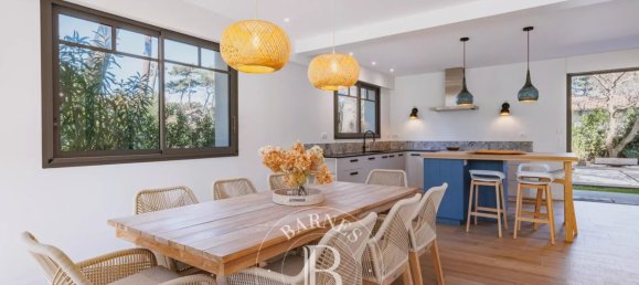 5 bedrooms Villa in La Teste-de-Buch, France No. 297727 8