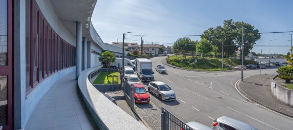  مستودع في Pacos de Ferreira, Portugal 1076متر مربع رقم 52114 9