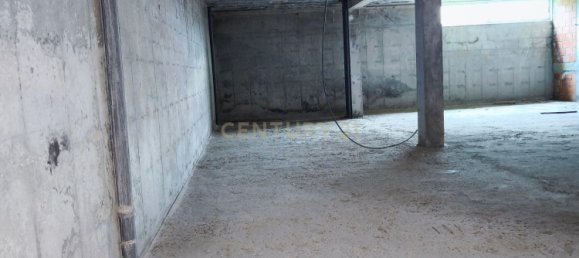 186m² Commercial property in Vizela, Portugal No. 11738 11