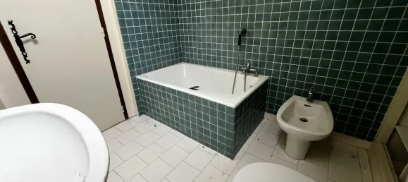 Casa de 4 dormitorios en Nogent-le-Roi, France No. 321917 10