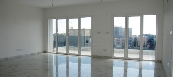 4 bedrooms Apartment in Limassol, Cyprus No. 1780 7