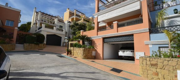 Adosado de 4 dormitorios en Marbella, Spain No. 43733 42