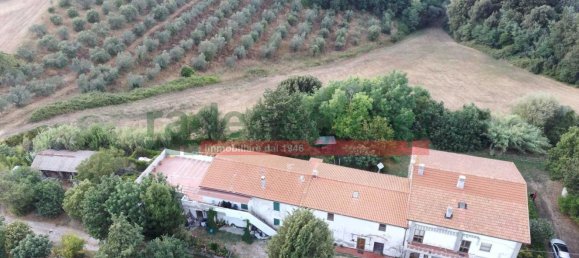 10غرفة منزل في Collesalvetti, Italy رقم 134696 4