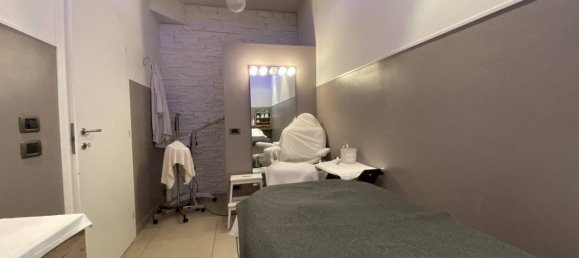 58m² Commercial property in Creazzo, Italy No. 341413 10