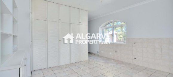 6 Schlafzimmer Villa in Faro, Portugal, Nr. 127402 15