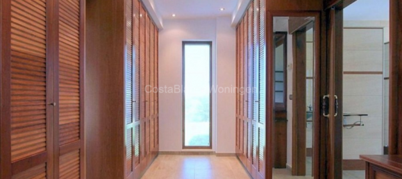 6 bedrooms Villa in Alicante, Spain No. 186391 17