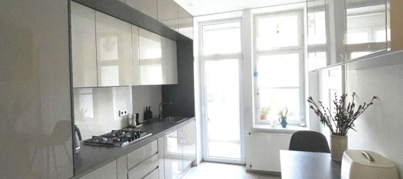 Apartamento de 3 dormitorios en Stuttgart, Germany No. 63438 4