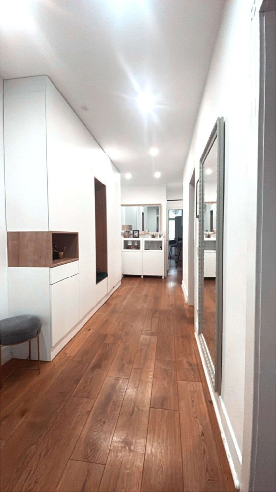 Apartamento de 3 dormitorios en Stuttgart, Germany No. 63438