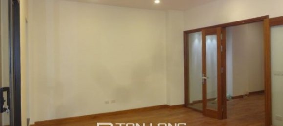 4 Schlafzimmer Haus in Tay Ho, Vietnam, Nr. 3198 12