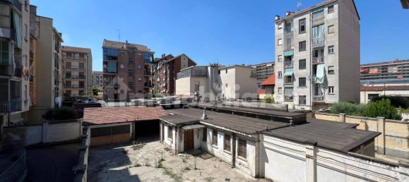 7 bedrooms House in Turin, Italy No. 297877 8