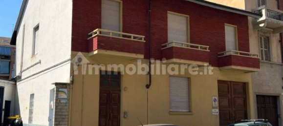 7 bedrooms House in Turin, Italy No. 297877 3