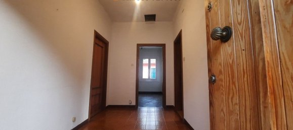 4 Schlafzimmer Wohnung in Serra Riccò, Italy, Nr. 327757 4