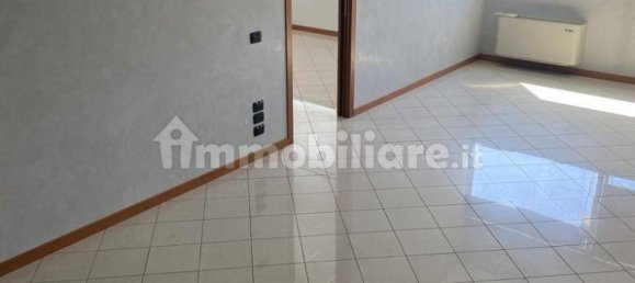 2 rooms Office in Treviso, Italy No. 60429 8