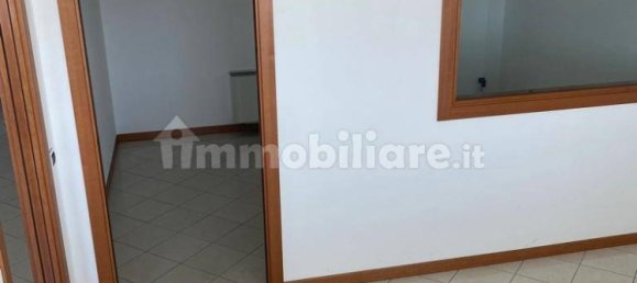 2 rooms Office in Treviso, Italy No. 60429 3