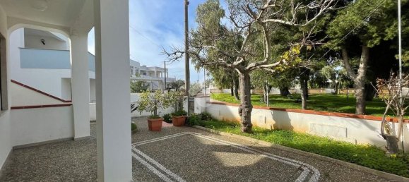 11 rooms House in Taviano, Italy No. 145666 9