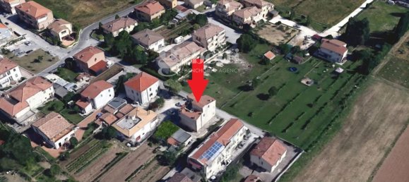 Ático de 4 habitaciónes en Foligno, Italy No. 7956 5