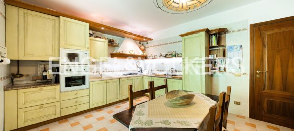 4 Schlafzimmer Villa in Monte San Pietro, Italy, Nr. 273016 9