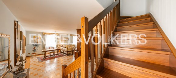 4 Schlafzimmer Villa in Monte San Pietro, Italy, Nr. 273016 12