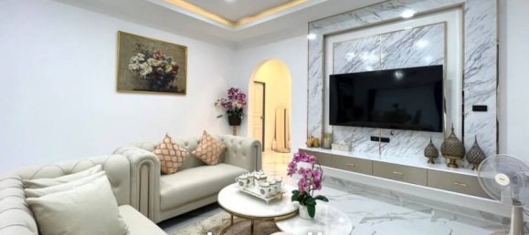 5 bedrooms Villa in Bang Lamung, Thailand No. 17483 3