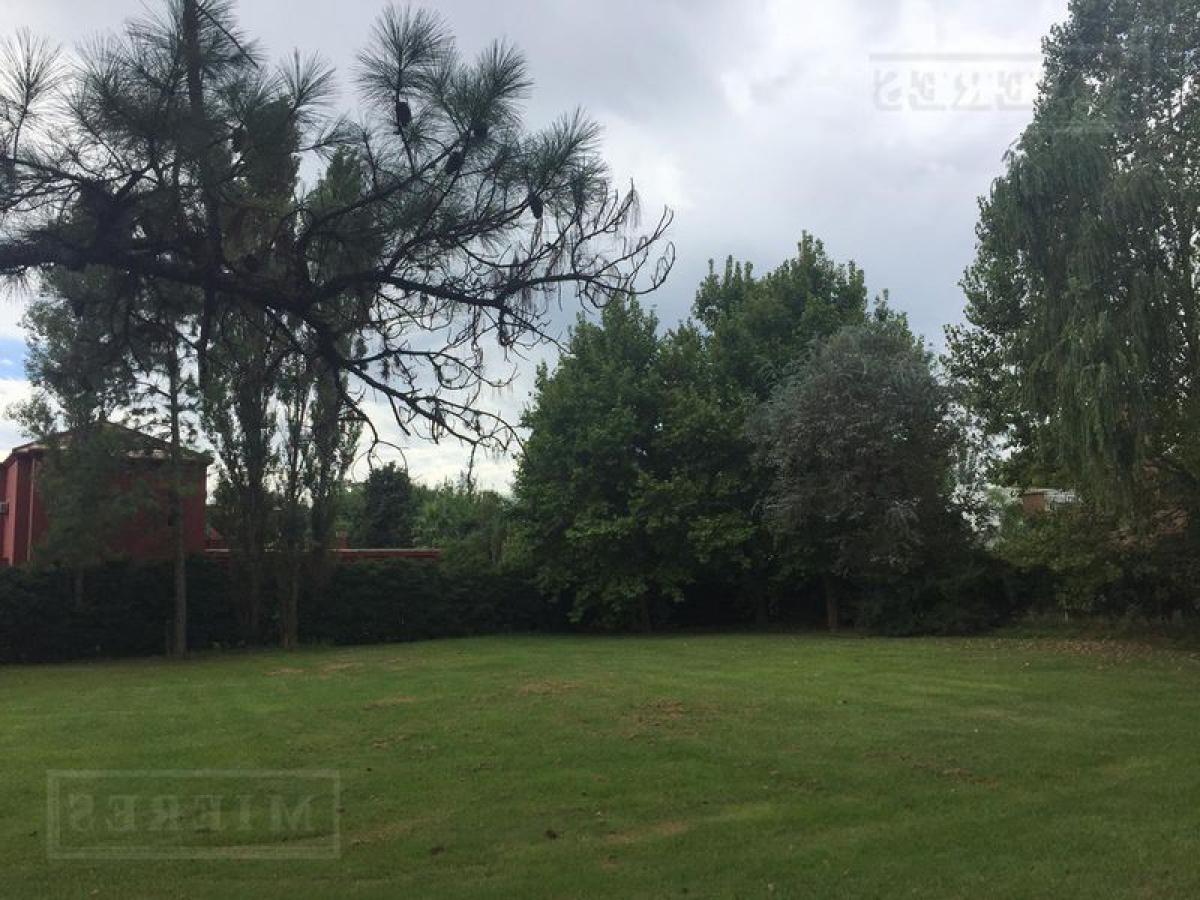 Terrain à Pilar, Argentina No. 120259