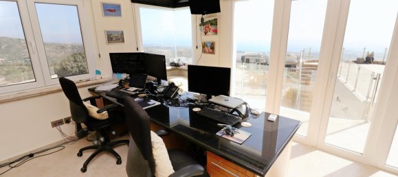 5 bedrooms Villa in Akoursos, Cyprus No. 22018 12