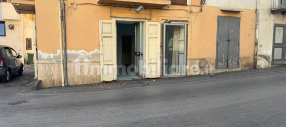 2-Zimmer Gewerbliche Immobilie in Sarno, Italy, Nr. 301198 6