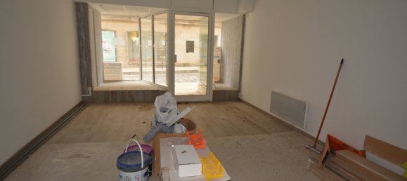 Здание с 5 спальнями в Лан, Франция № 72126 2