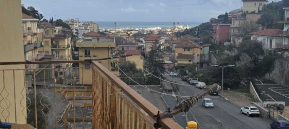 Apartamento de 4 habitaciónes en Alassio, Italy No. 207693 2