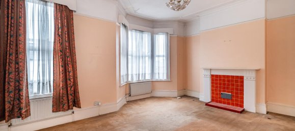 Casa T3 em London, United Kingdom N.º 14037 9