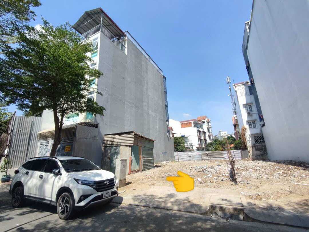 105m² Land in District 7, Vietnam No. 19190