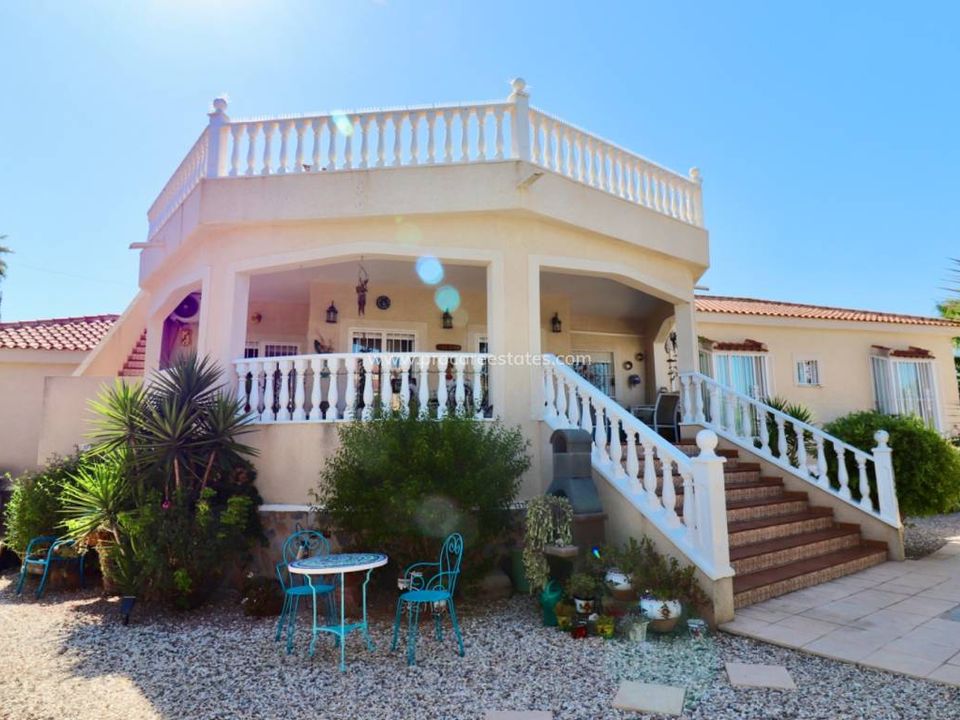 4 Schlafzimmer Villa in Catral, Spain, Nr. 280315