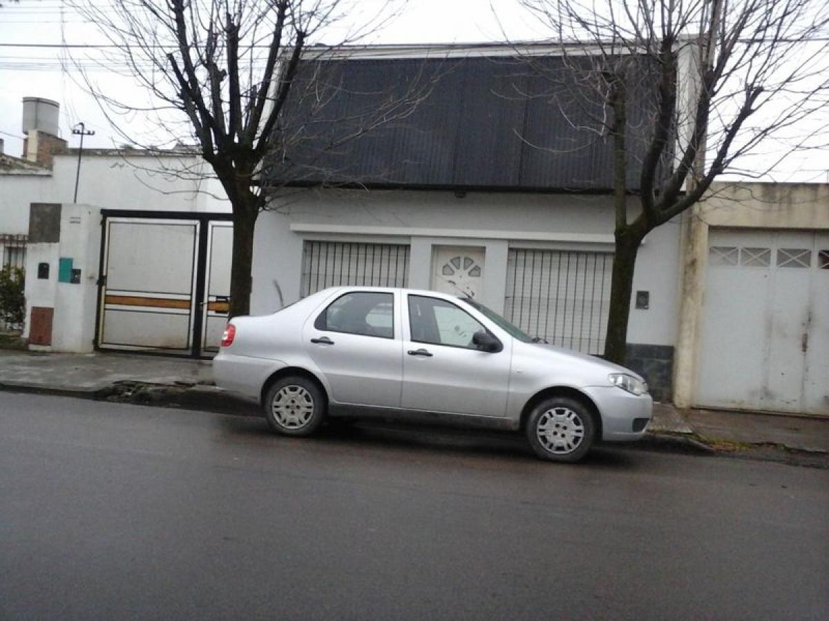 2 bedrooms House in Buenos Aires, Argentina No. 96364