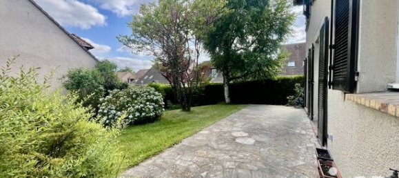 6 rooms House in Cergy, France No. 354021 3