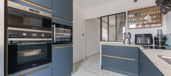 4 Schlafzimmer Doppelhaus in Lyon, France, Nr. 341337 2