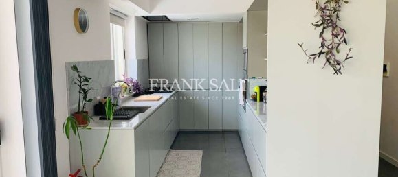 2 bedrooms Penthouse in Zebbug, Malta No. 8164 2