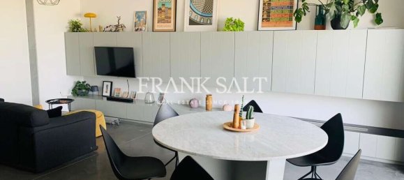 2 bedrooms Penthouse in Zebbug, Malta No. 8164 3