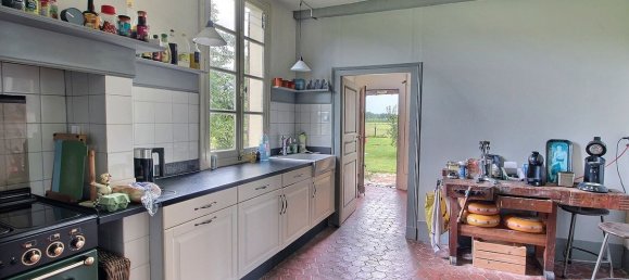 Casa de 4 dormitorios en Chessy-les-Pres, France No. 262824 8