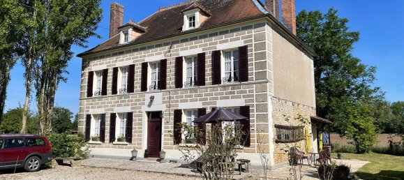 Casa de 4 dormitorios en Chessy-les-Pres, France No. 262824 2