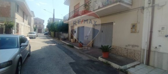 Estudio en Vairano Patenora, Italy No. 317801 2