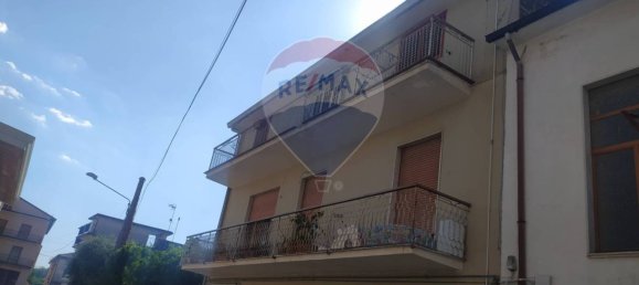 Estudio en Vairano Patenora, Italy No. 317801 10