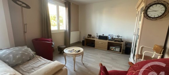 2 Schlafzimmer Haus in Le Bardon, France, Nr. 302728 10