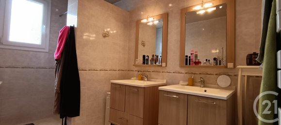 2 Schlafzimmer Haus in Le Bardon, France, Nr. 302728 6