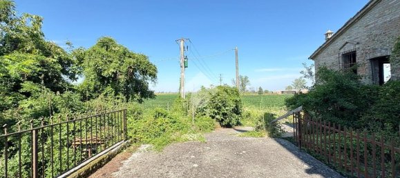 1 bedroom House in Fiorenzuola d'Arda, Italy No. 297389 6