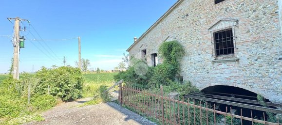 1 bedroom House in Fiorenzuola d'Arda, Italy No. 297389 5