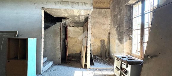 1 bedroom House in Fiorenzuola d'Arda, Italy No. 297389 21