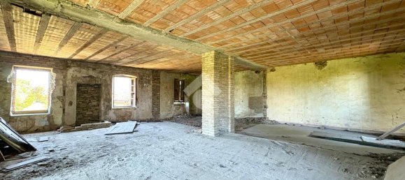 1 bedroom House in Fiorenzuola d'Arda, Italy No. 297389 8