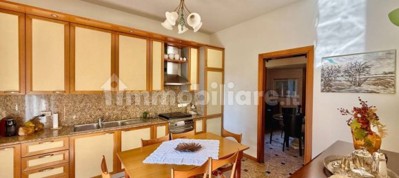 4 Schlafzimmer Villa in Desenzano del Garda, Italy, Nr. 291170 17