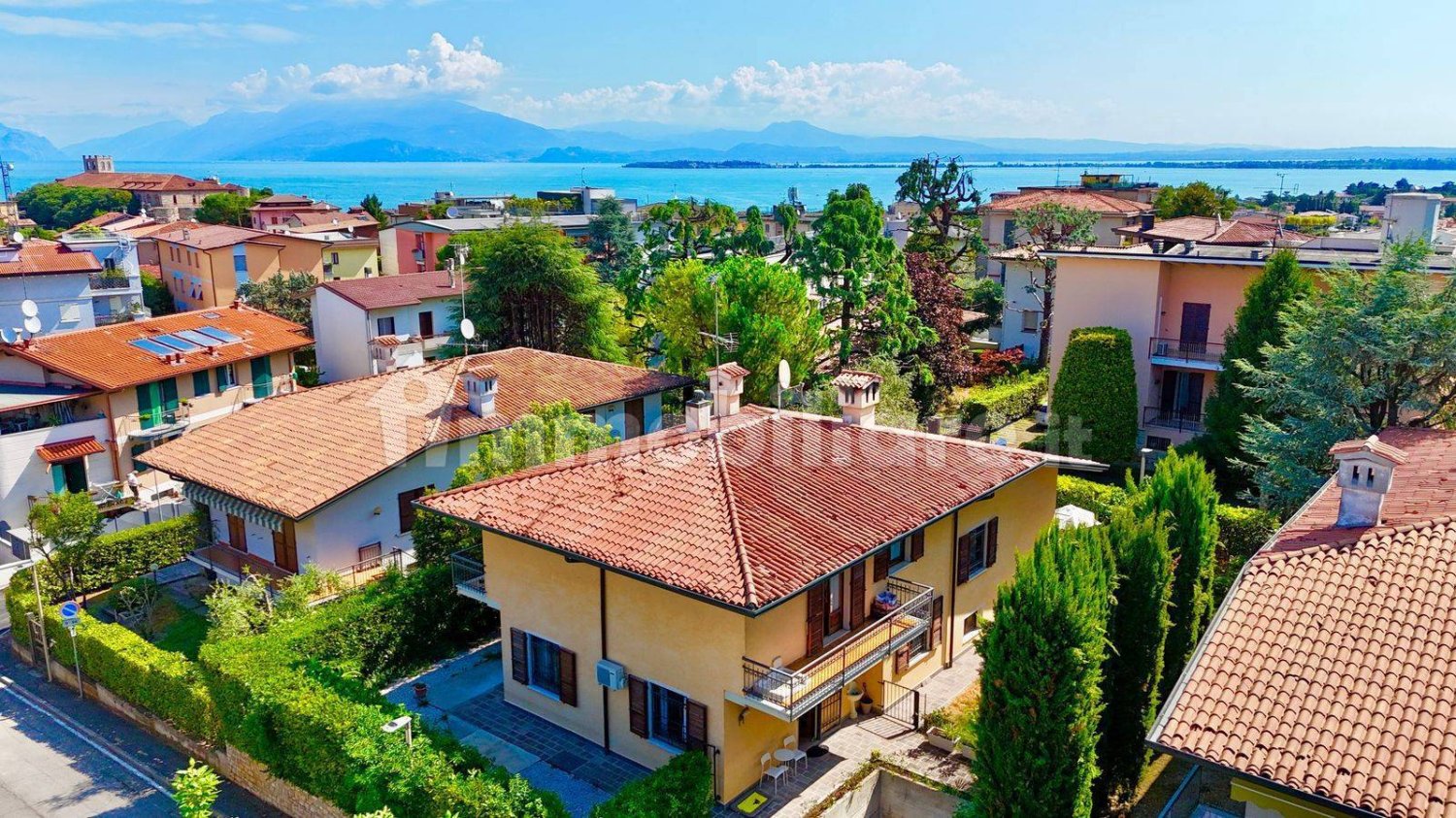 4 Schlafzimmer Villa in Desenzano del Garda, Italy, Nr. 291170
